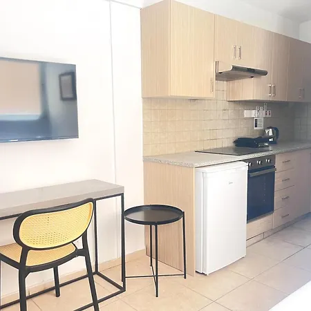 Phaedrus Living Hoopoe Residencies 011 Апартаменти *